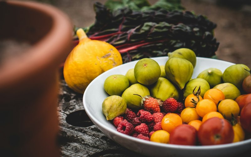 Photo from Unsplash (bowl of fruits).